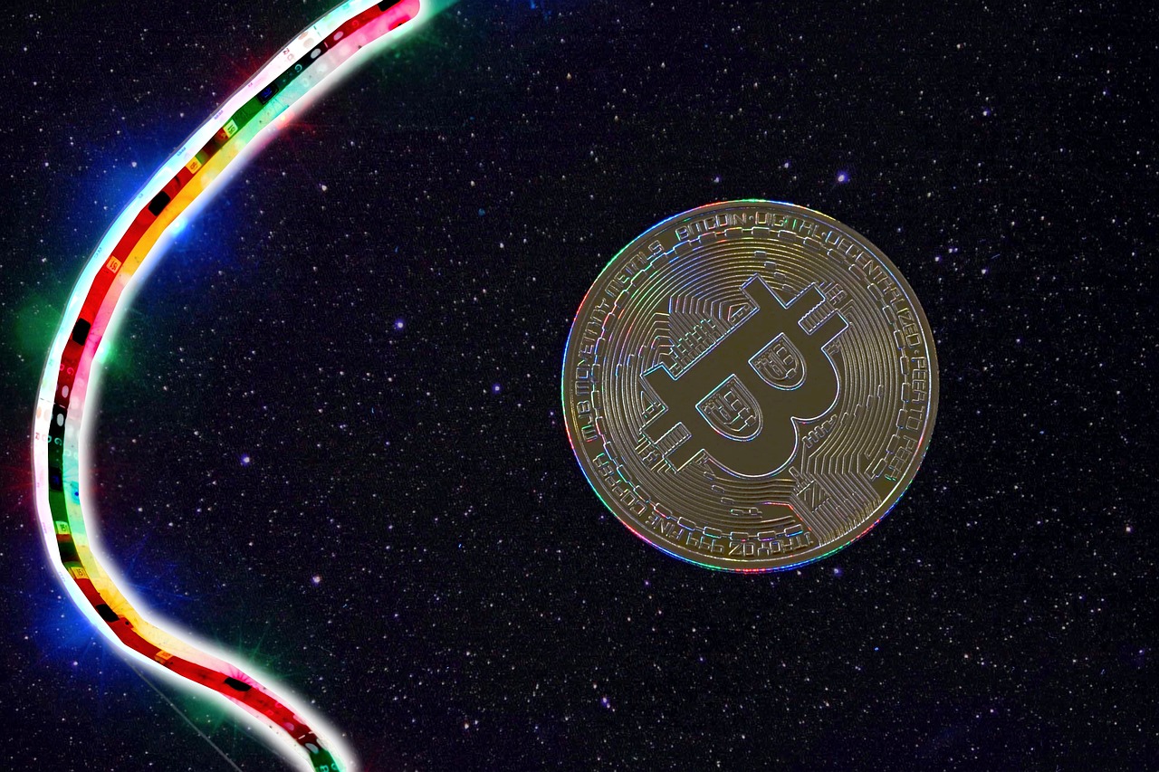 马斯克回归特斯拉、减少DOGE工作！TSLA与狗狗币双双暴涨