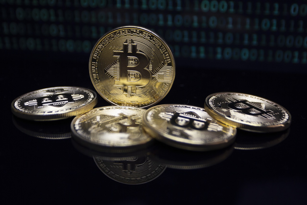 马斯克回归特斯拉、减少DOGE工作！TSLA与狗狗币双双暴涨